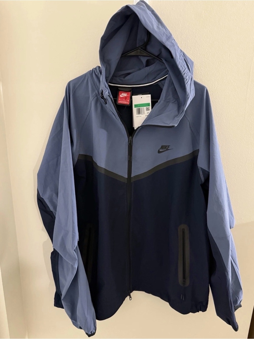 Nike Tech Woven Full-Zip Jacket Hoodie
Mens Size XL HM7151-452